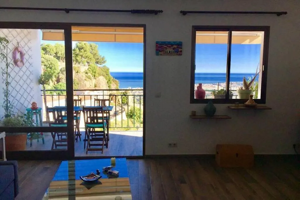 Stunning Apartment In The Heart Of Mijas Pueblo contacts